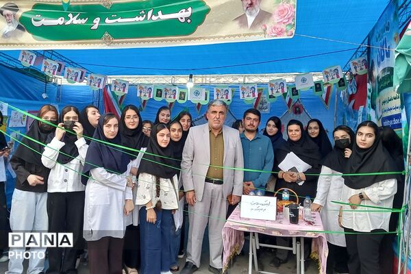 برپایی غرفه های مهدویت، فرهنگی هنری، بهداشت - سلامت، ورزشی و بسیج فرهنگیان در چهاردانگه