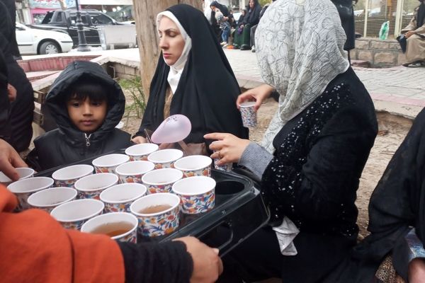 روز مادر، تجلی عشق الهی در سیمای حضرت زهرا(س)