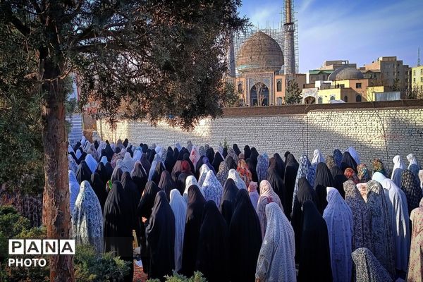 شکوه حضور ملاردی ها در نماز جماعت عید سعید فطر