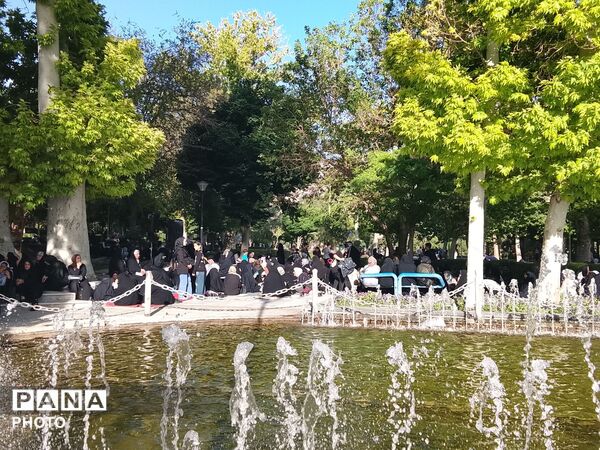 عرفه روز نیایش در همدان