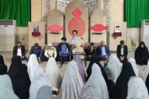 اعتکاف دانش‌آموزی دختران در مسجد پیامبر اعظم شهرک توحید شهرستان جم