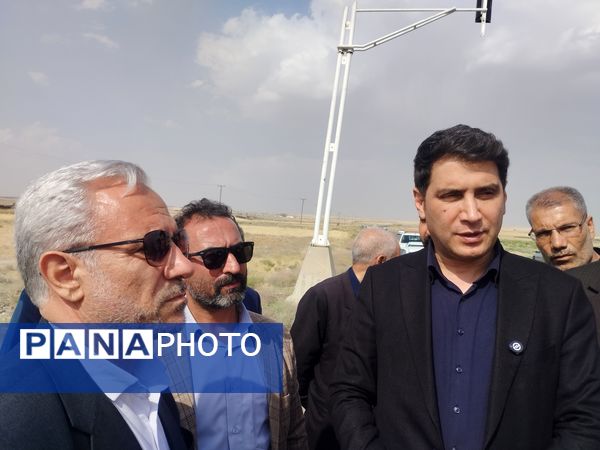 دیدار استاندار کردستان با خانواده شهدای حملات تروریستی رژیم صهیونیستی و بازدید از طرح‌های توسعه‌ای قروه