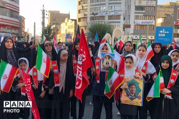 رزمایش ۵۰۰۰هزارنفری جانفدای ایران با نیابت از آقای شهید،با حضور فرهنگیان شهرستان قدس