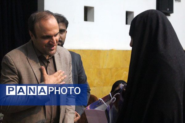 تجلیل و تکریم از ارزیان و تسهیلگران کانون‌های ارزیابی طرح کیفیت بخشی معاونین پرورشی در استان اصفهان