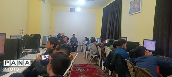 سومین جلسه درس کار و فناوری دبستان امیر آقایی در کانون لقمان کاشمر 