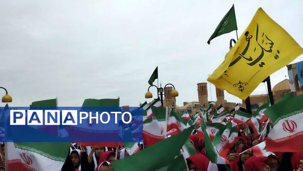 سازمان دانش‌آموزی و پانا استان یزد همه پای کار در ۲۲ بهمن