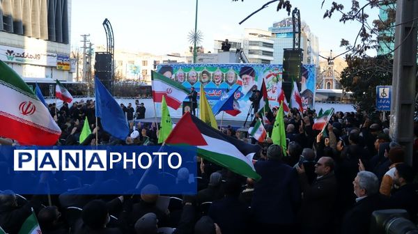 حضور حماسی مردم ولایتمدار استان البرز در تجمع بزرگ یوم الله ۹ دی