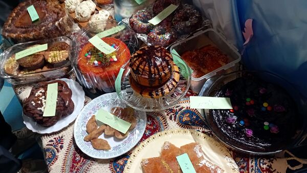 جشنواره کیک و دسر و شیرینی در مدرسه حضرت معصومه(ص) در اسلامشهر