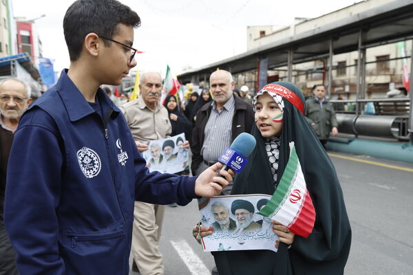 روایت تصویر از ٢٢ بهمن تهران 