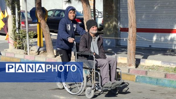 خروش مردم دامغان در راهپیمایی ۲۲ بهمن