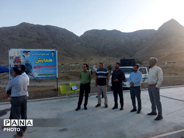 برگزاری همایش دوچرخه‌سواری به مناسبت عید سعید غدیرخم در حاجی‌آباد