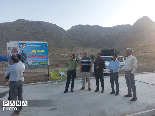 برگزاری همایش دوچرخه‌سواری به مناسبت عید سعید غدیرخم در حاجی‌آباد