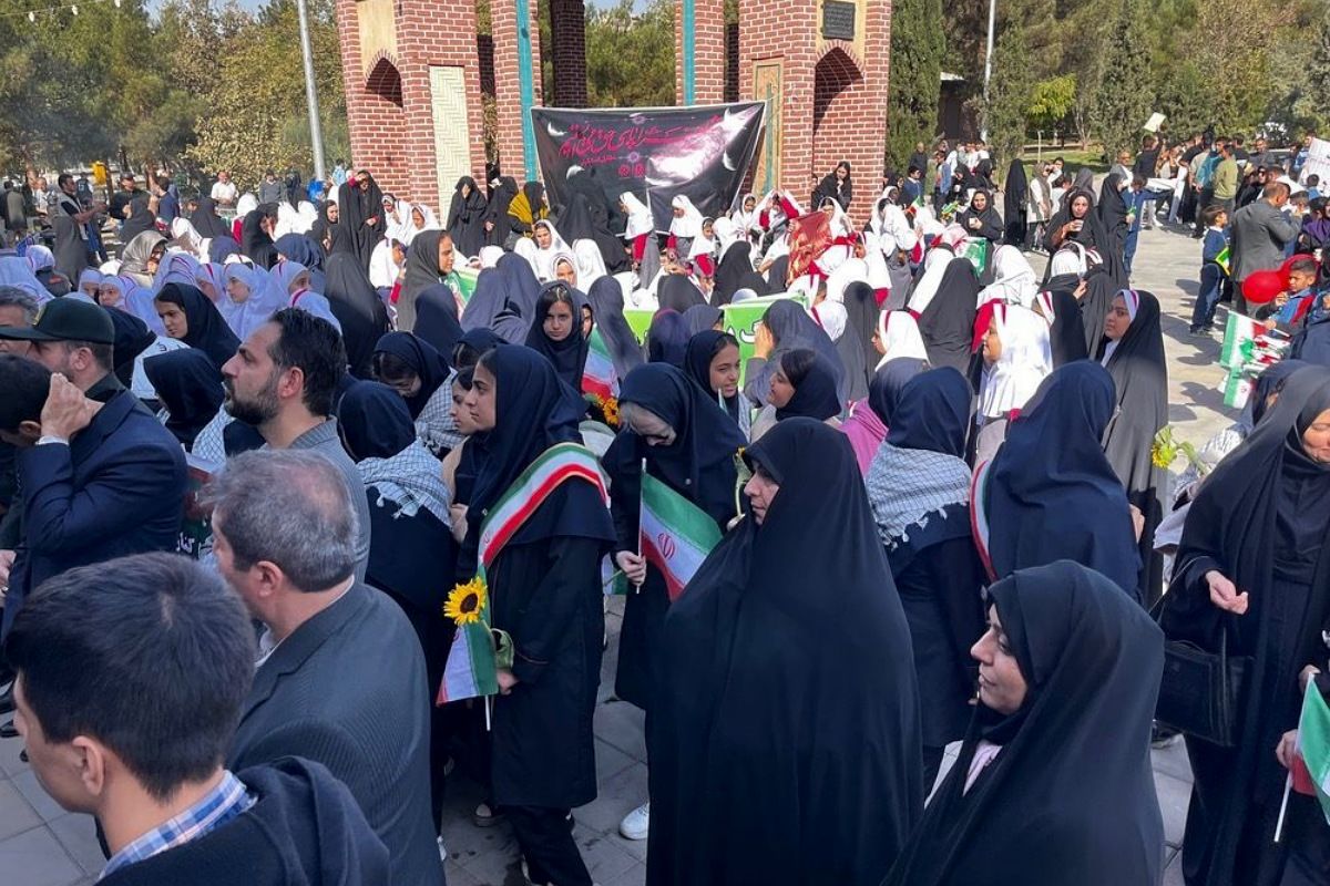 یوم الله در خاورشهر