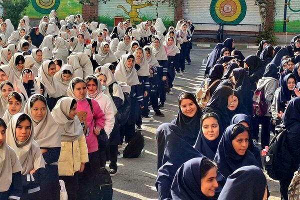 آغاز سال تحصیلی جدید در دبیرستان زینبیه۲