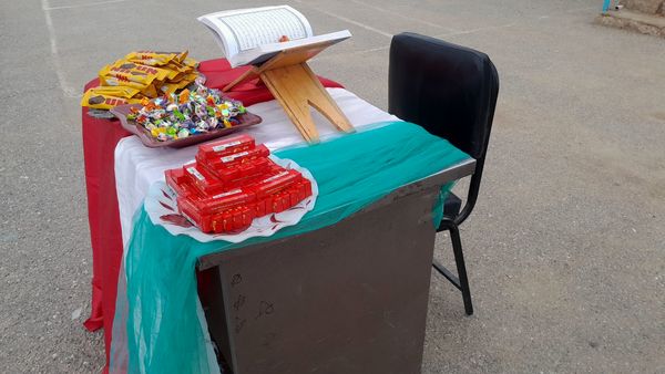 جشن دهه فجر و نیمه شعبان در دبیرستان سبحان و مائده شلیل