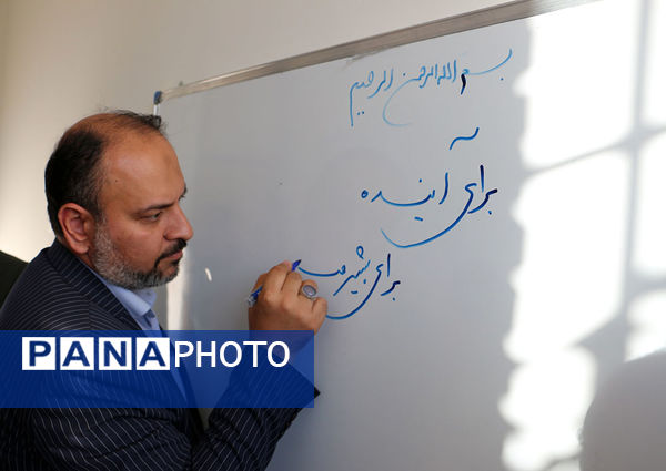 حضور معاون پرورشی و فرهنگی وزیر آموزش و پرورش در آیین اعزام دانش‌آموزان به راهیان نور