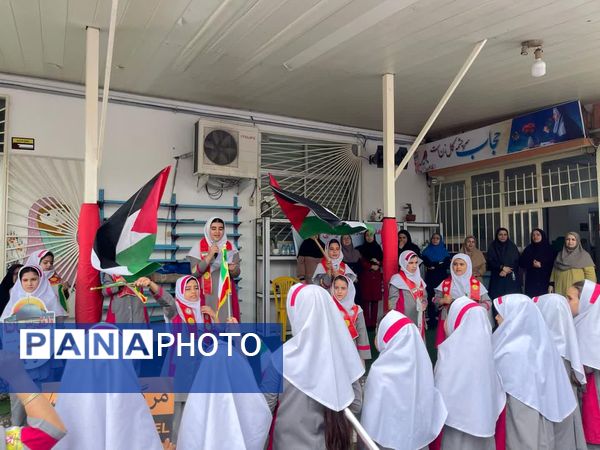 دانش‌آموزان دبستان دخترانه شاهد محمودآباد شعار مرگ بر اسرائیل سردادند
