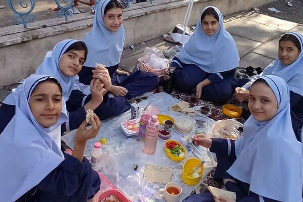برگزاری جشن تخم‌مرغ‌های رنگی در دبستان قدر بهارستان دو