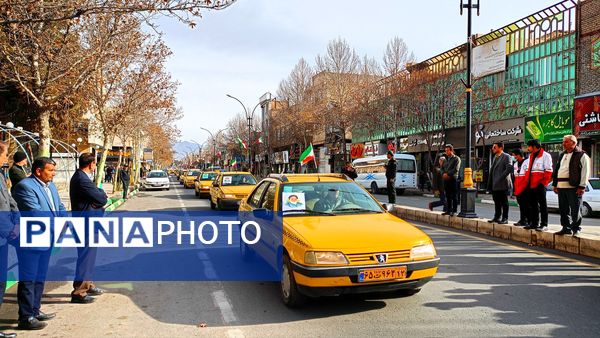 جشن ورود امام به میهن در کاشمر