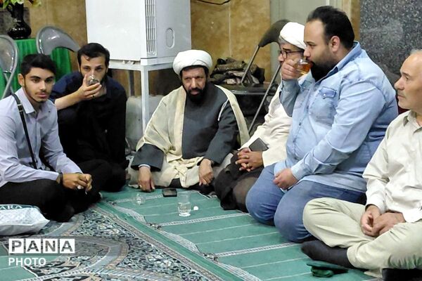 نوجوانان،خادمان جشن ولایت در مسجد جامع صاحب الزمان عج کاووسیه