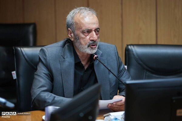 به‌عنوان یک معلم، هیچ‌گاه چراغ نماز را در آموزش‌وپرورش تا این اندازه روشن و نورانی ندیده‌ام