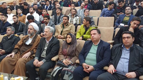  همایش تجلیل از نخبگان کنکور شهرستان اسکو 