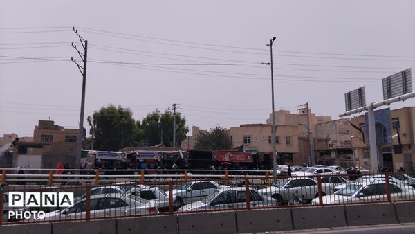 نسیم عشق در قم؛ میزبانی موکب ها از پیروان انقلاب