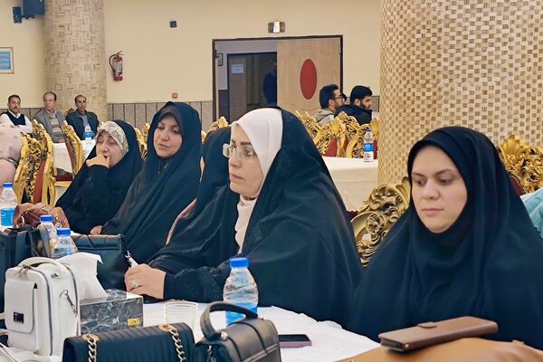 آیین تجلیل ازخادمین مراسم اعتکاف دانش‌آموزی