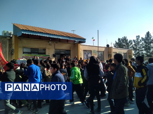 مراسم وداع با شهید گمنام در دبیرستان آیت الله خامنه‌ای شهرستان خلیل‌آباد 