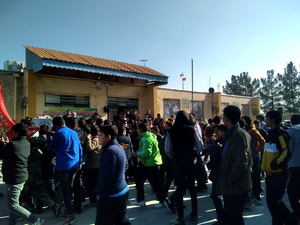 مراسم وداع با شهید گمنام در دبیرستان آیت الله خامنه‌ای شهرستان خلیل‌آباد 