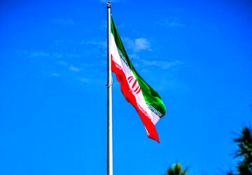 پرچم ایران بر فراز کاشمر به اهتزاز درآمد