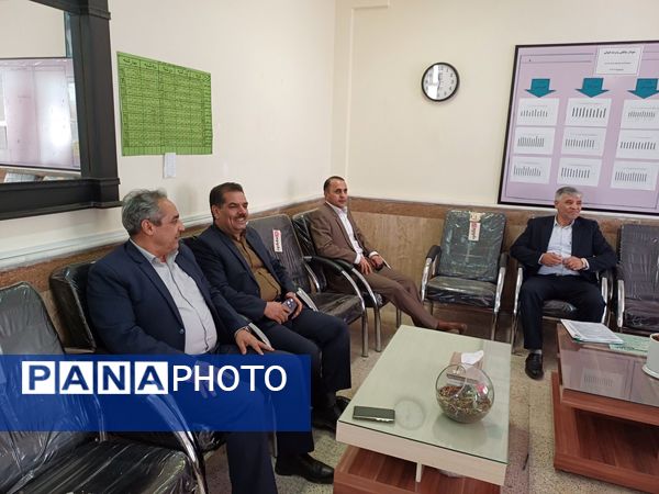 بازدید معاون آموزش متوسطه اداره‌کل آموزش و پرورش استان از مدارس شهرستان جاجرم 