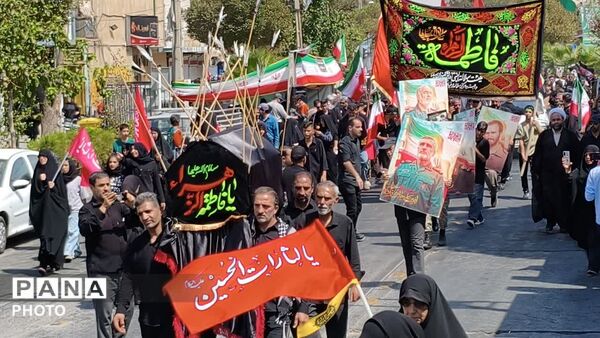 قافله عظیم عزاداری ۲۸ صفر در اصفهان به حرکت درآمد