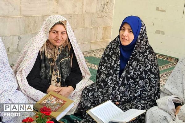 محفل نور در دبستان هدی شهر قدس