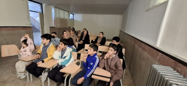 کارگاه آموزشی آمادگی مسابقه سلول‌های بنیادی با حضور دانش‌آموزان دبستان ملاصدرا در پژوهش سرای دکتر حسابی 