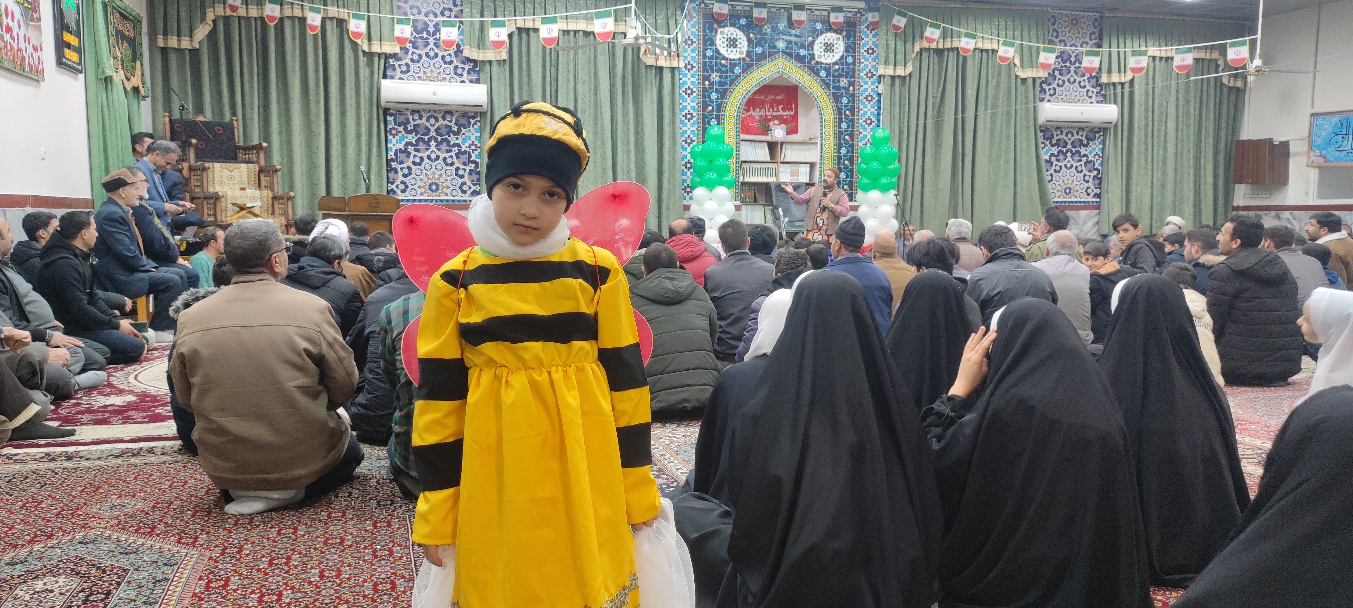 مراسم جشن انقلاب اسلامی در مسجد مسلم بن عقیل شهرستان شیروان