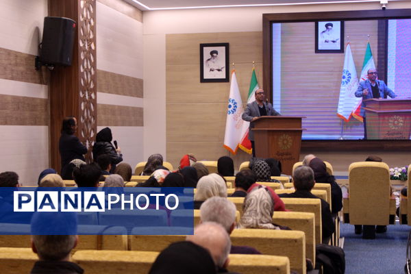 آیین رونمایی از تألیفات و اختراعات خانواده موفق تبریزی