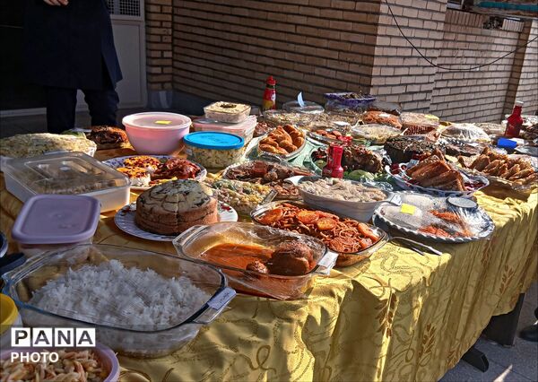 جشنواره غذا در مدرسه حکمت جعفرآباد استان قم