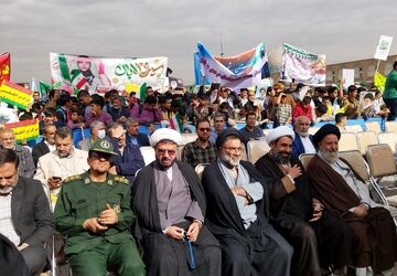همدردی دانش آموزان اصفهان با کودکان غزه و لبنان
