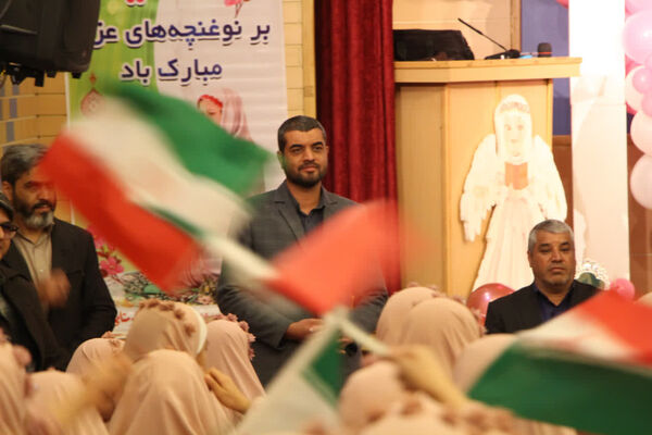 برگزاری جشن تکلیف دختران دبستان شاهد پوررضایی 