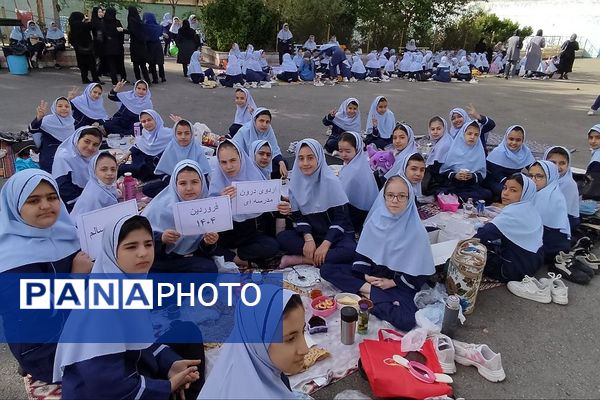 برگزاری اردو درون مدرسه‌ای در بهارستان ۲