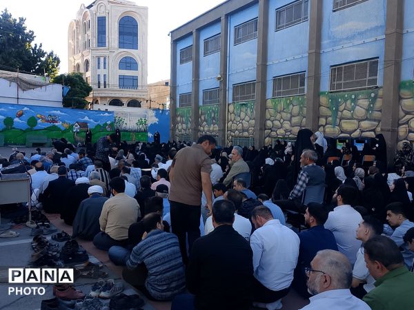 مراسم طلب آمرزش در روز عرفه، از زبان امام حسین «ع» در شهر فردوسیه 