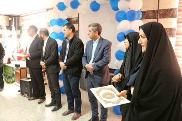 بزرگداشت روز زن و تجلیل از بانوان شاغل در آموزش‌وپرورش 