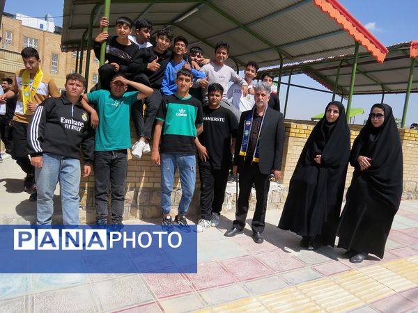 برگزاری اردوی تمشک پسران در اردوگاه شهید چمران بجنورد 