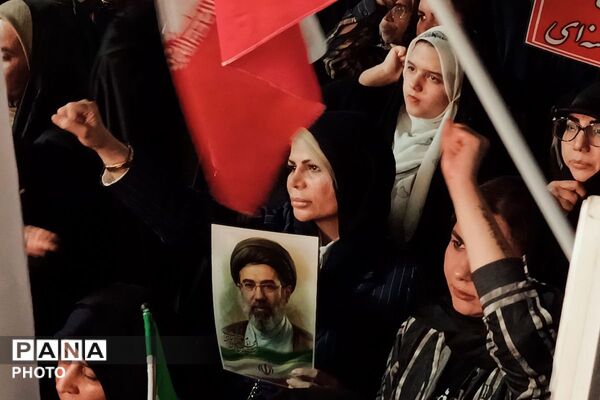 طنین دوباره شعارهای انقلابی در قلب ورامین