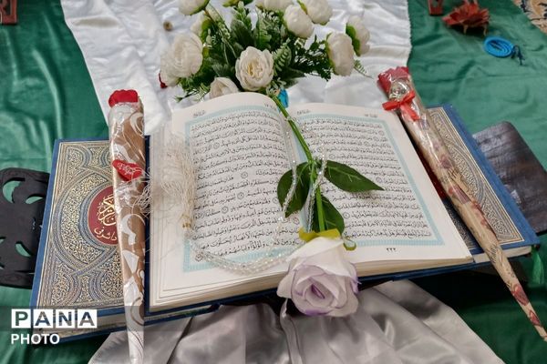 محفلی به وسعت نور در دبستان شهید آقچه‌لو رباط‌کریم