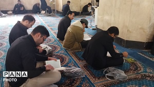 محفل انس باقرآن به یاد شهید آیت الله خامنه ای در نیشابور 