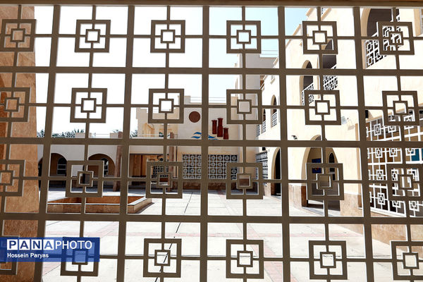 دبیرستان انرژی اتمی(مدرسه مهر عظام) – بندرعباس