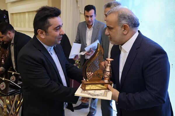 برگزاری مراسم گرامیداشت مقام معلم در بهارستان‌دو