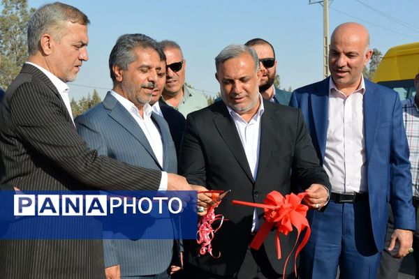 بهارستان روی ریل پیشرفت، افتتاح چندین طرح خدماتی و عمرانی